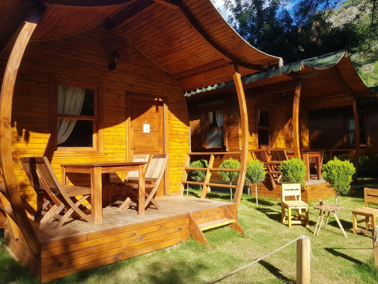 Green Pine Beach & Bungallows Хісароню Екстер'єр фото